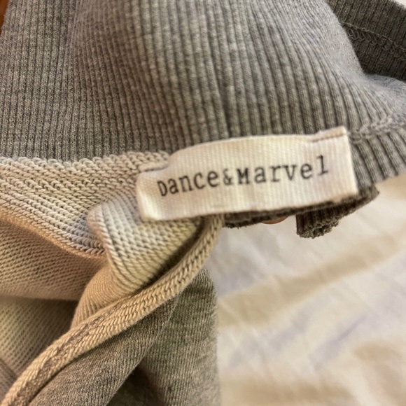 Grey sweatshirt with cut out shoulder - Picture 4 of 4